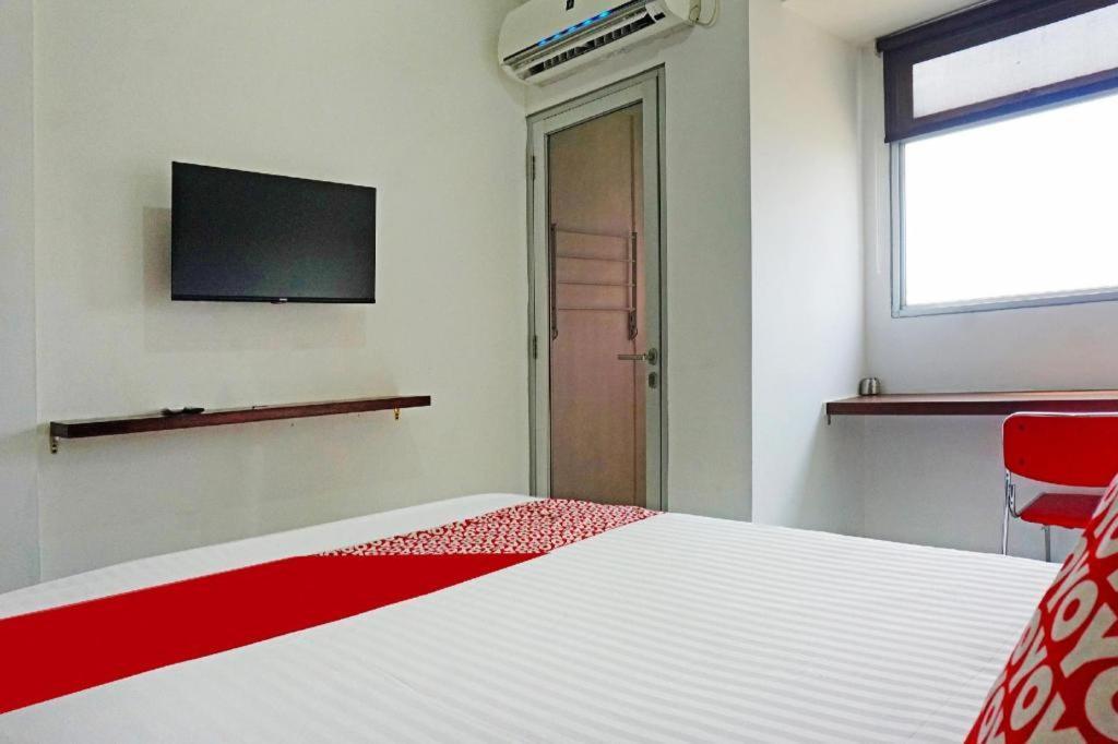Oyo 91593 San San Rooms Apartment Gunung Putri Square Gunungputri 외부 사진